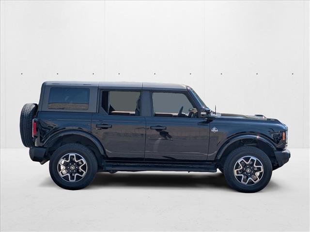 2023 Ford Bronco Outer Banks photo 4