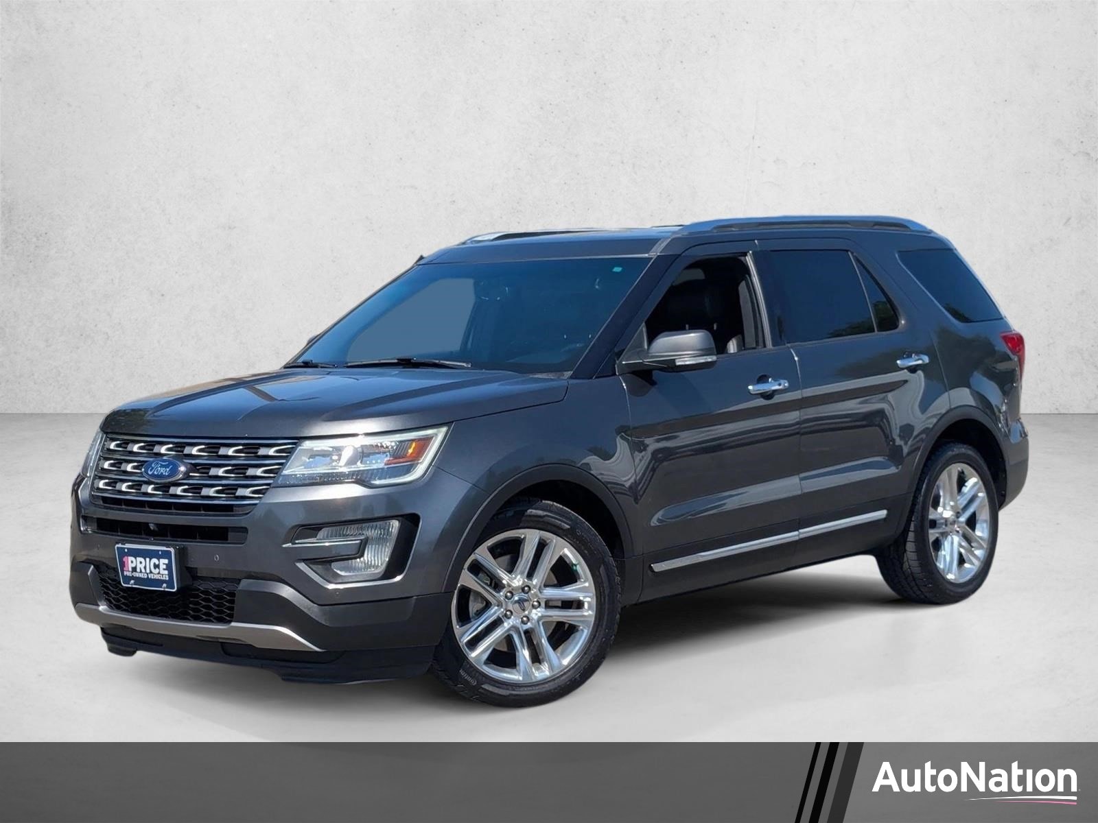 2017 Ford Explorer Limited FWD's photo