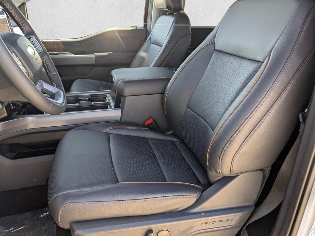 New 2026 Ford F-250 LARIAT Truck Crew Cab