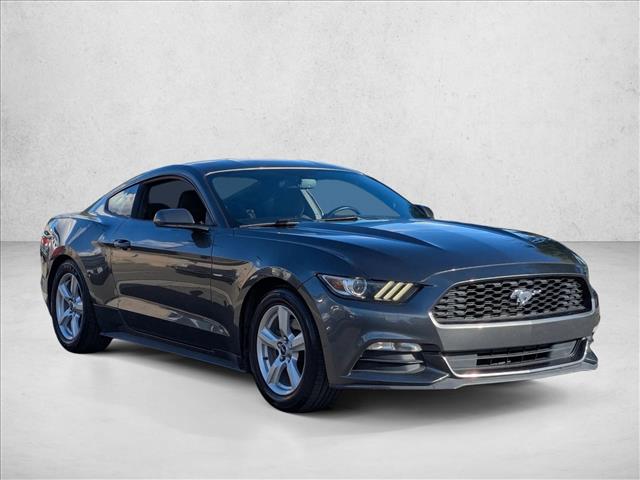 2017 Ford Mustang V6 photo 3
