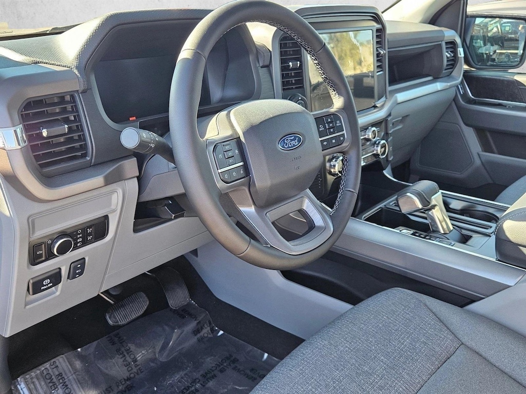 New 2025 Ford F-150 Lightning XLT Truck SuperCrew Cab