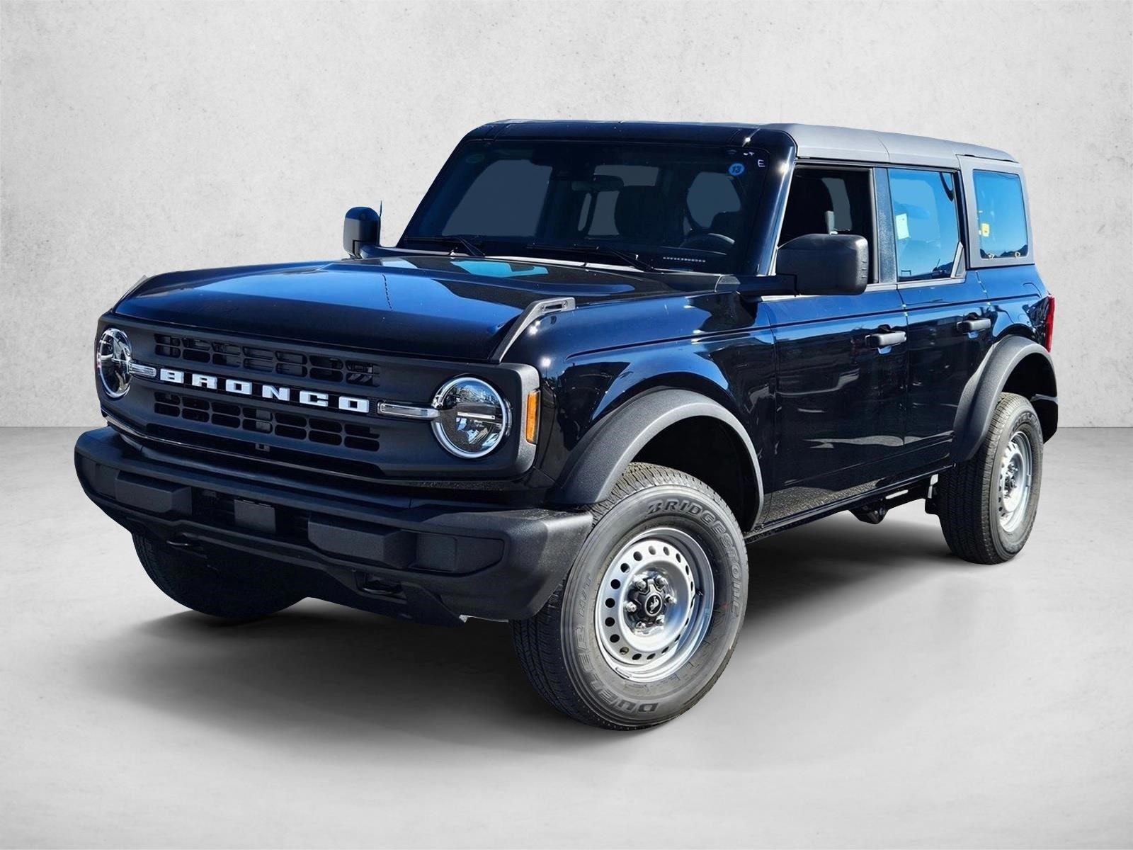 2025 Ford Bronco 4-Door Base's photo