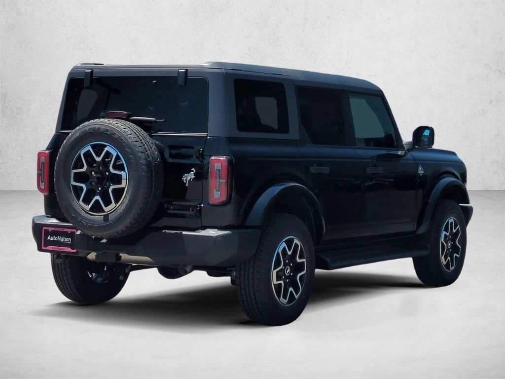 New 2026 Ford Bronco Outer Banks SUV
