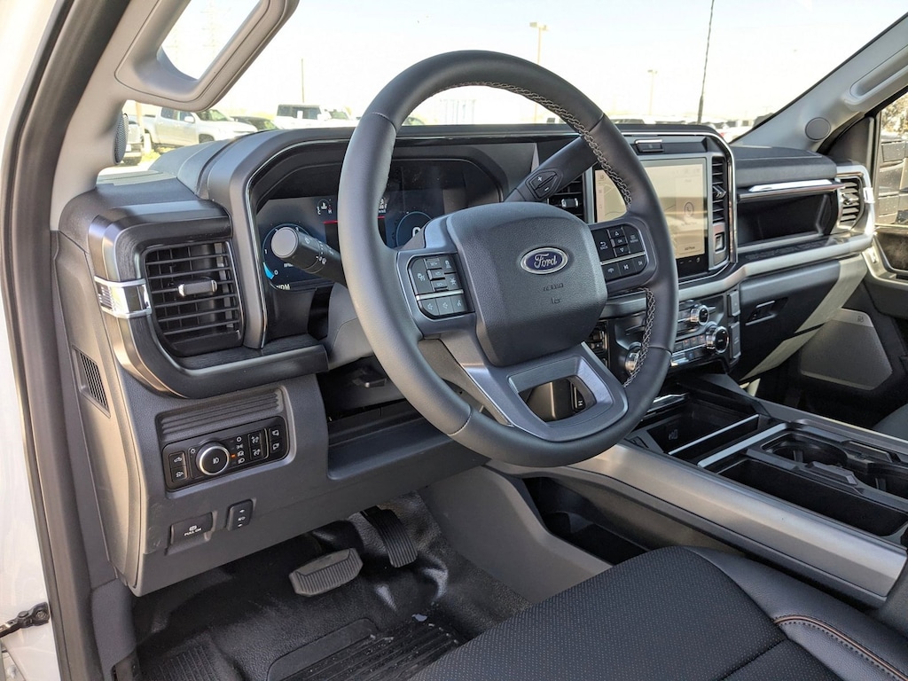 New 2026 Ford F-250 LARIAT Truck Crew Cab