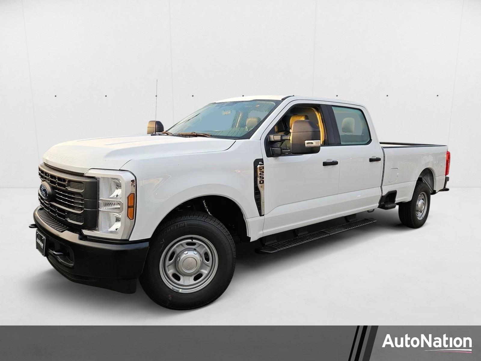 2026 Ford F-250 XL Crew Cab 8' Box's photo