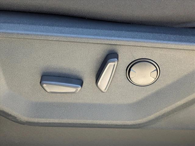 2025 Ford F-150 XLT photo 4