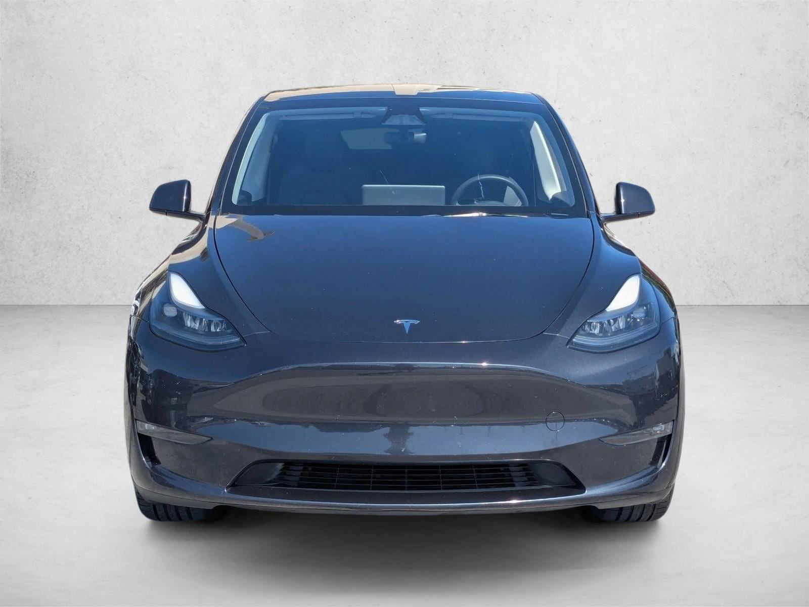 Used 2024 Tesla Model Y Long Range with VIN 7SAYGDEE0RF063059 for sale in Santa Clarita, CA