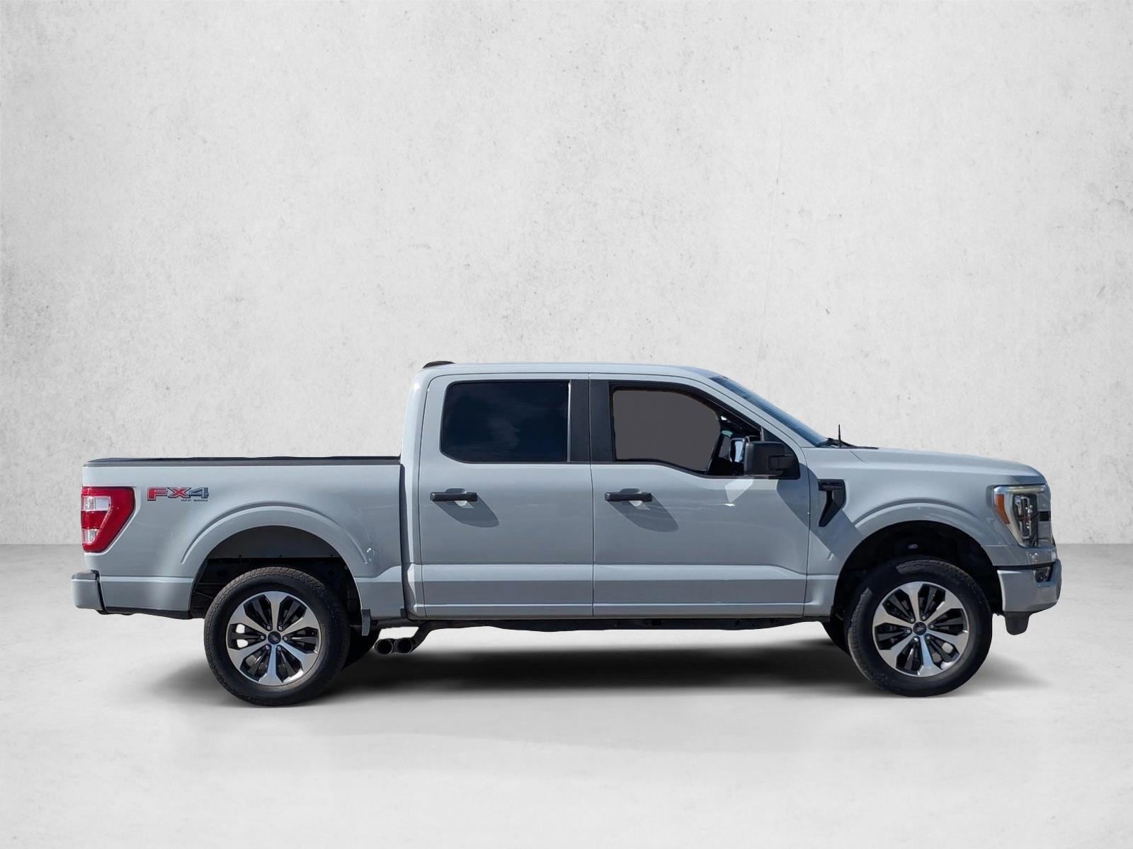 2023 Ford F-150 XL photo 4