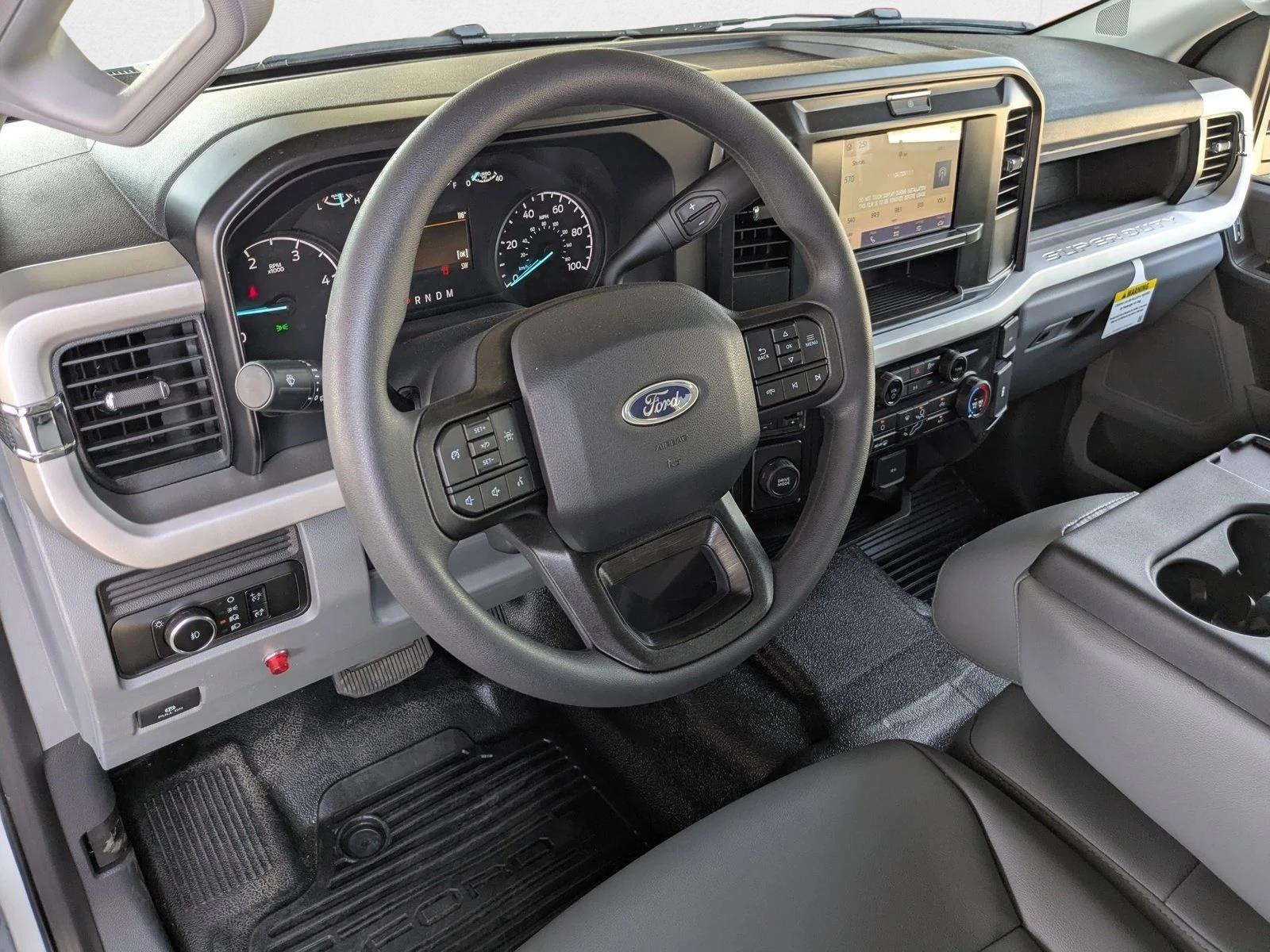 2025 Ford F-550 Super Duty Chassis Cab XL - Photo 3