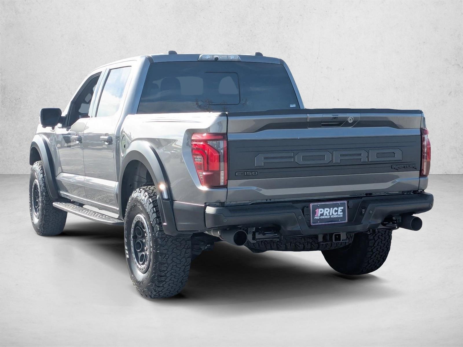 2025 Ford F-150 Raptor photo 3