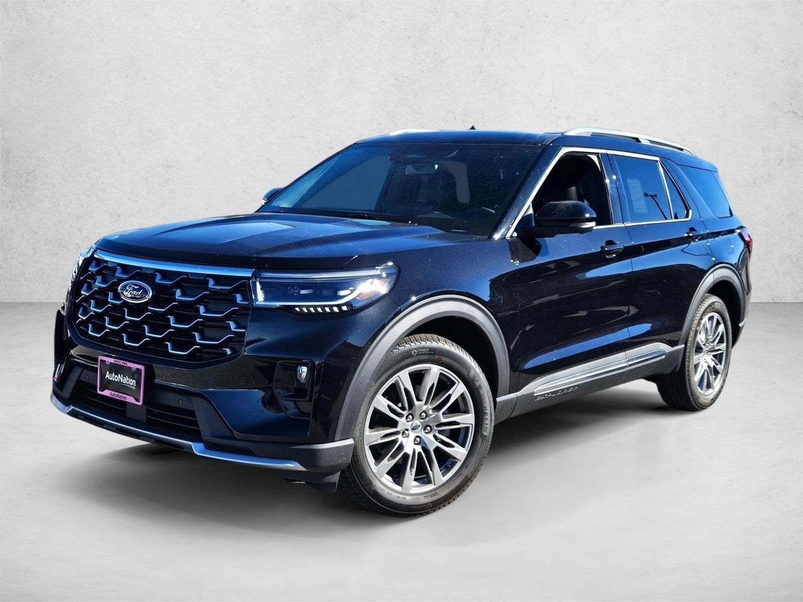 2026 Ford Explorer Platinum's photo
