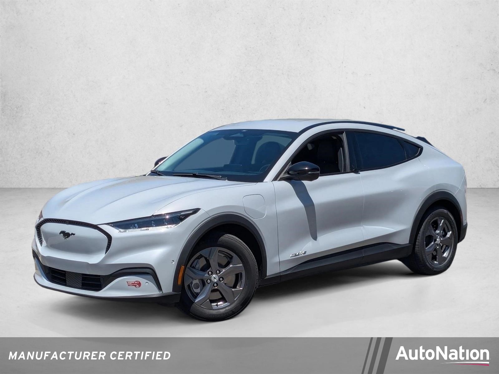 2023 Ford Mustang-Mach-e Select's photo