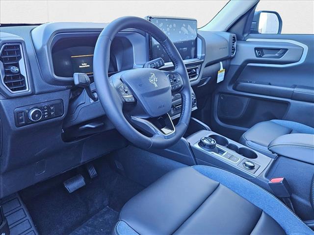 2025 Ford Bronco Sport Outer Banks photo 3