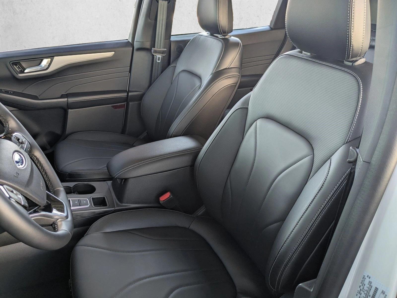 2025 Ford Escape Plug-in hybrid PHEV - Photo 17