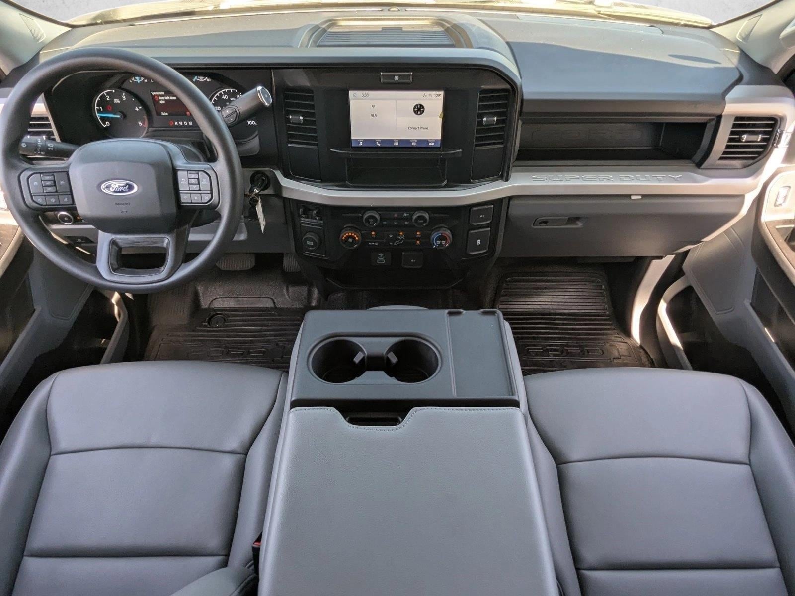2025 Ford F-550 Super Duty Chassis Cab XL - Photo 14