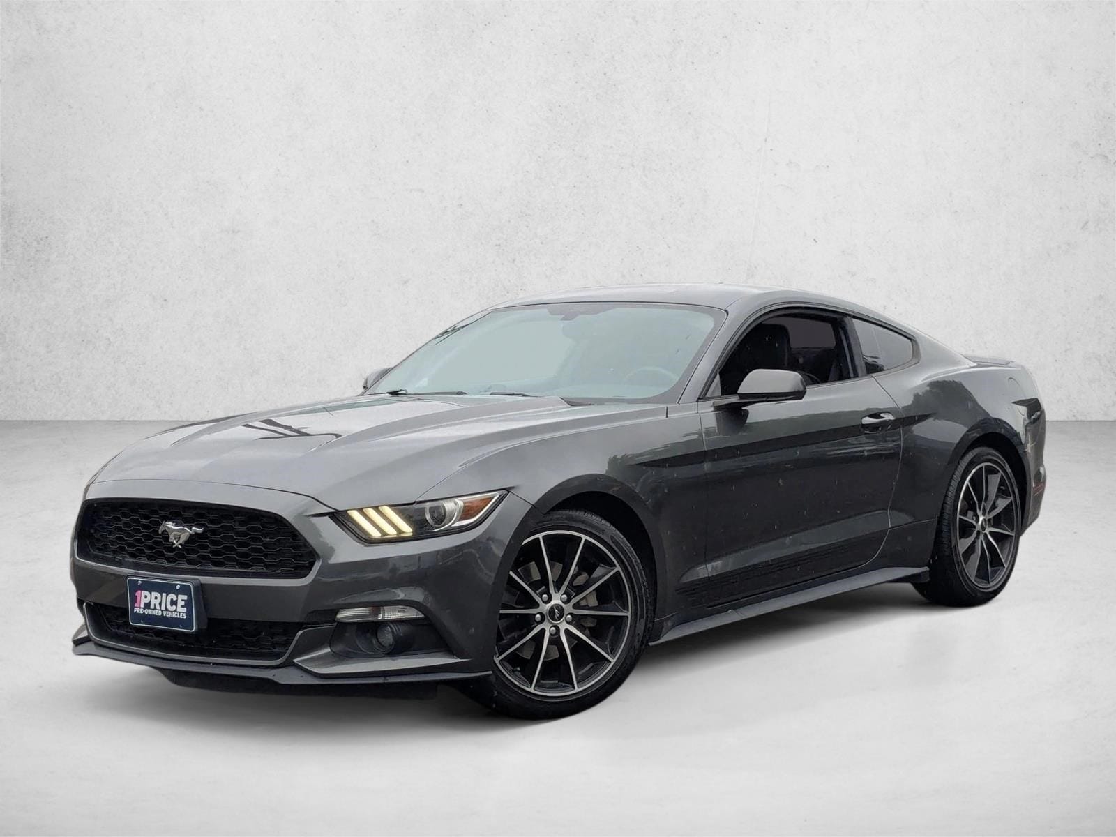 2016 Ford Mustang EcoBoost's photo
