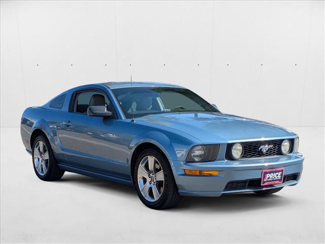 2007 Ford Mustang GT Deluxe photo 3