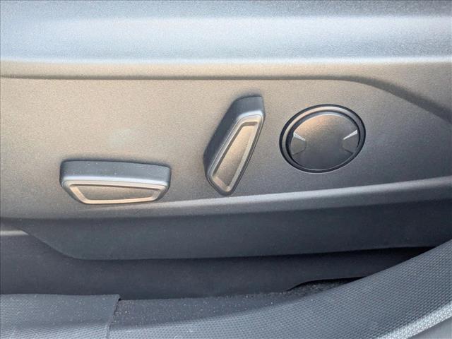 2025 Ford Mustang Mach-E Premium photo 4