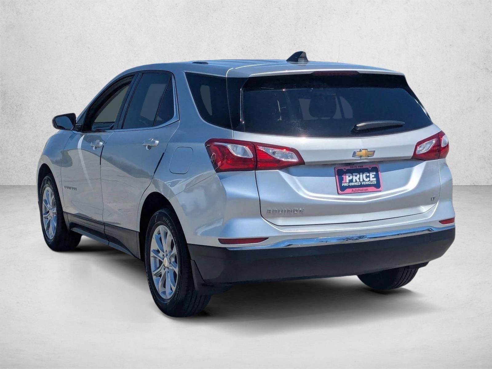 2018 Chevrolet Equinox LT photo 3