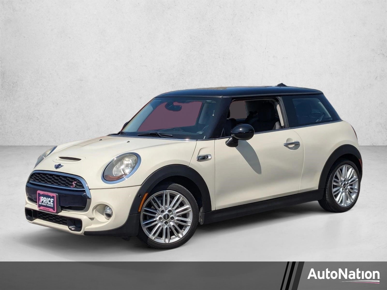 2014 MINI Cooper S's photo