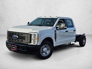2026 Ford F-350 Chassis XL Truck Crew Cab