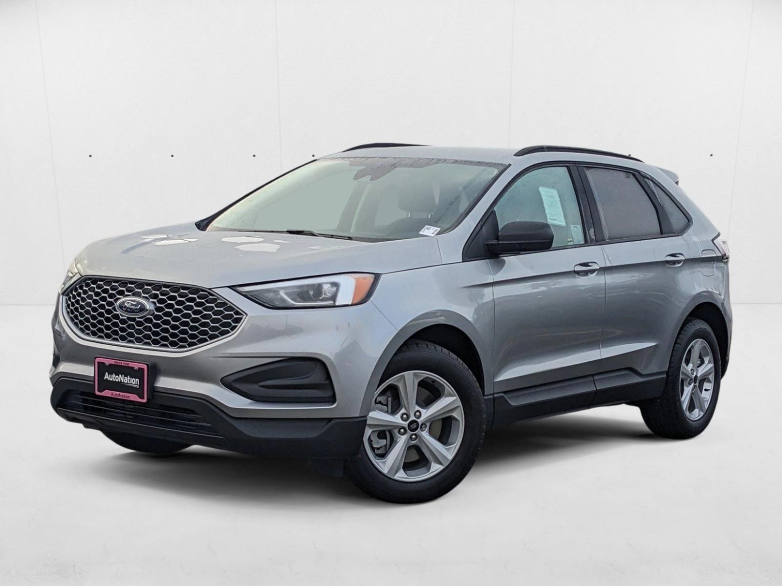 2024 Ford Edge SE's photo