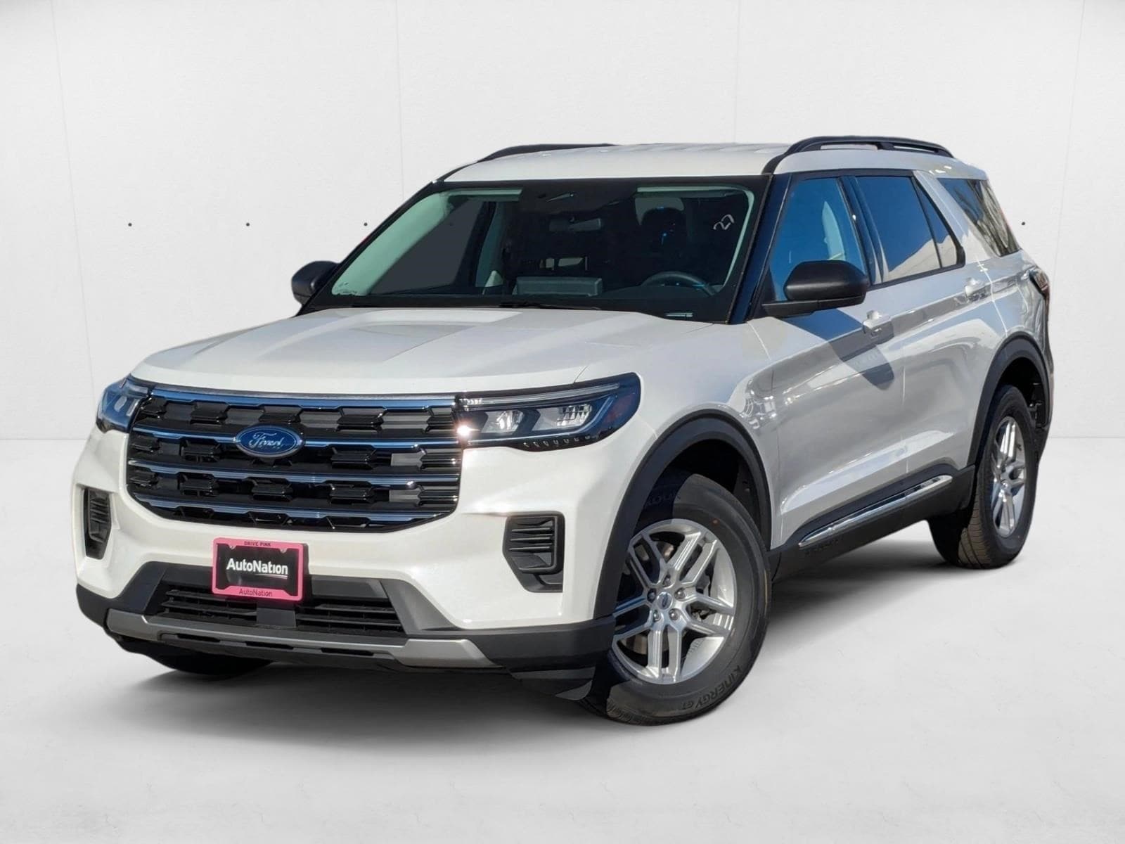 2025 Ford Explorer Active's photo