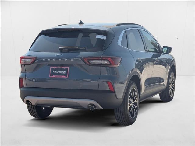 2025 Ford Escape photo 2