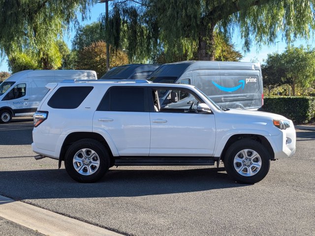 2015 Toyota 4Runner SR5 Premium photo 4