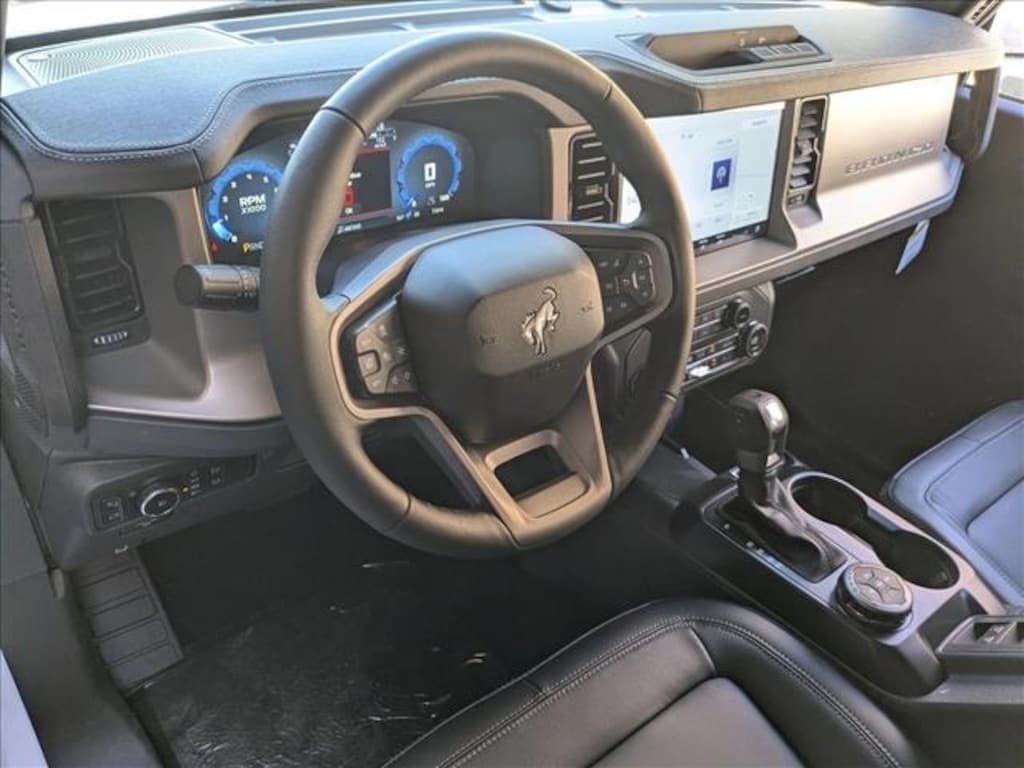 New 2025 Ford Bronco Outer Banks SUV