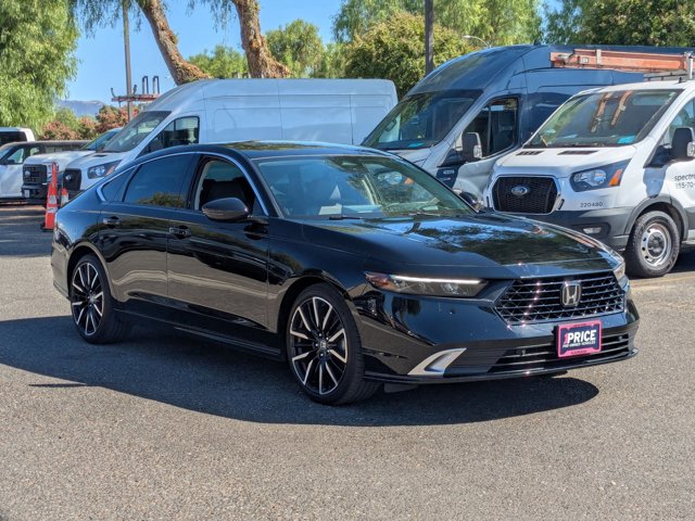 2023 Honda Accord Hybrid Touring photo 3
