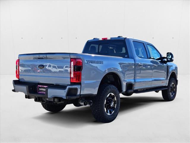 2025 Ford F-350 Lariat photo 2