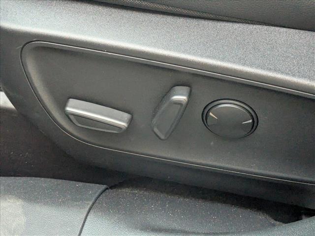 2025 Ford Escape photo 3