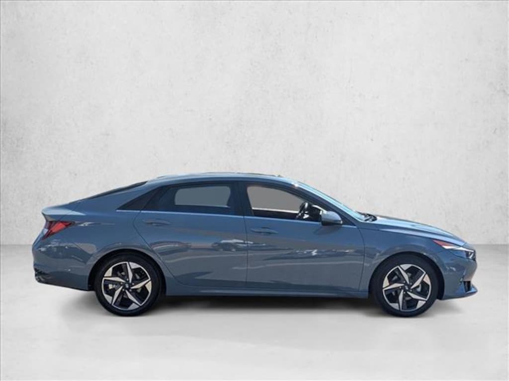Used 2023 Hyundai Elantra Limited Sedan