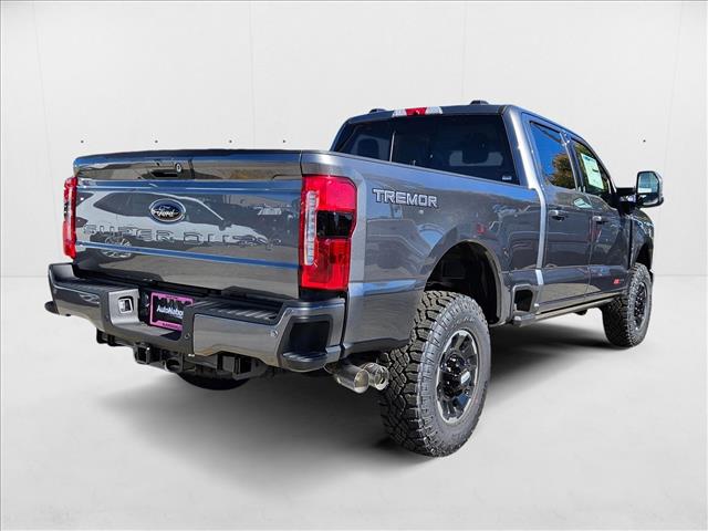 2025 Ford F-250 Lariat photo 2
