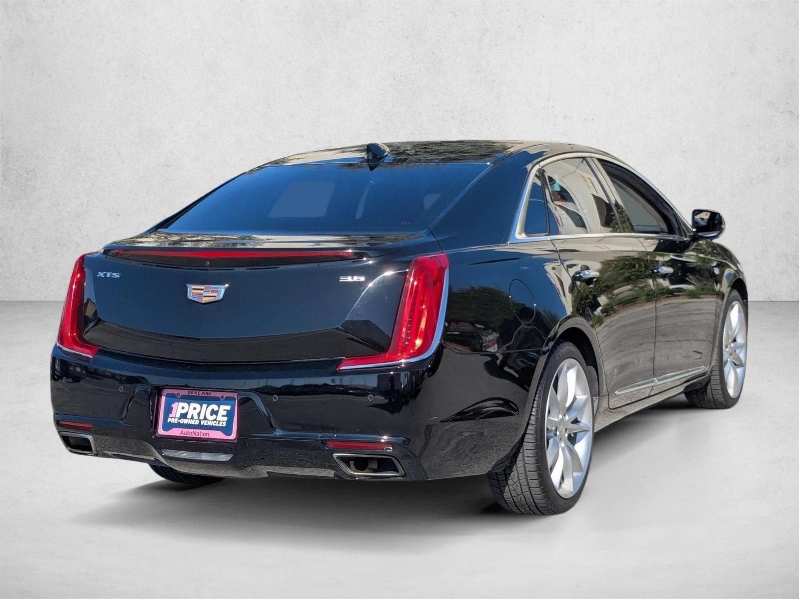 2018 CADILLAC XTS Premium Luxury photo 4