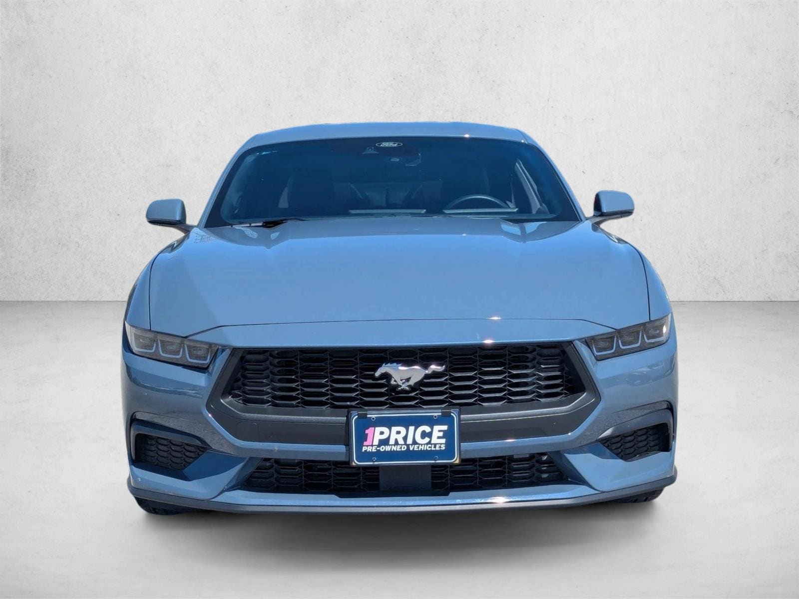 2024 Ford Mustang EcoBoost photo 2