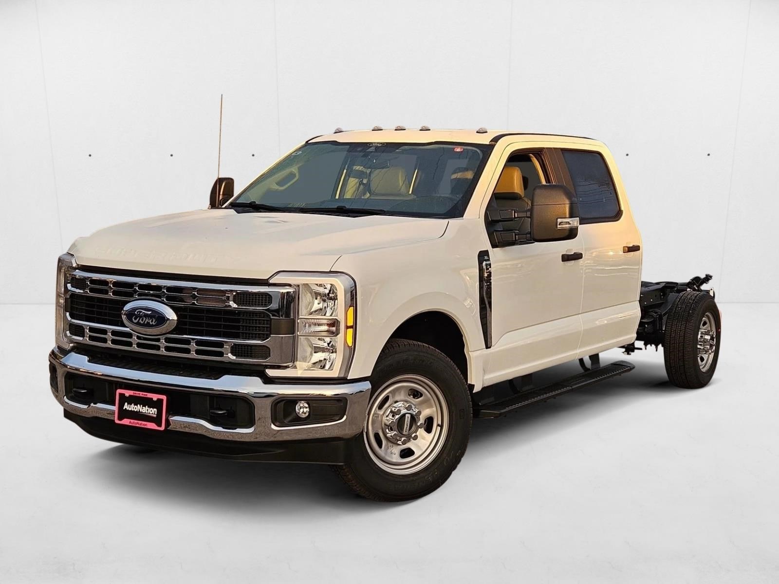 2026 Ford F-350 Super Duty Chassis Cab