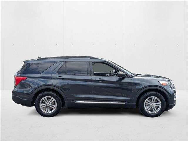 2023 Ford Explorer XLT photo 4