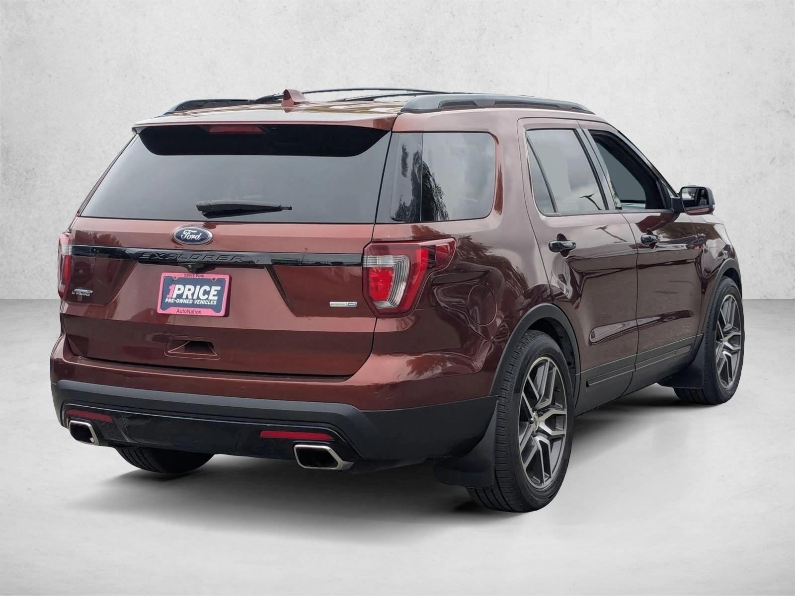 2016 Ford Explorer Sport photo 4