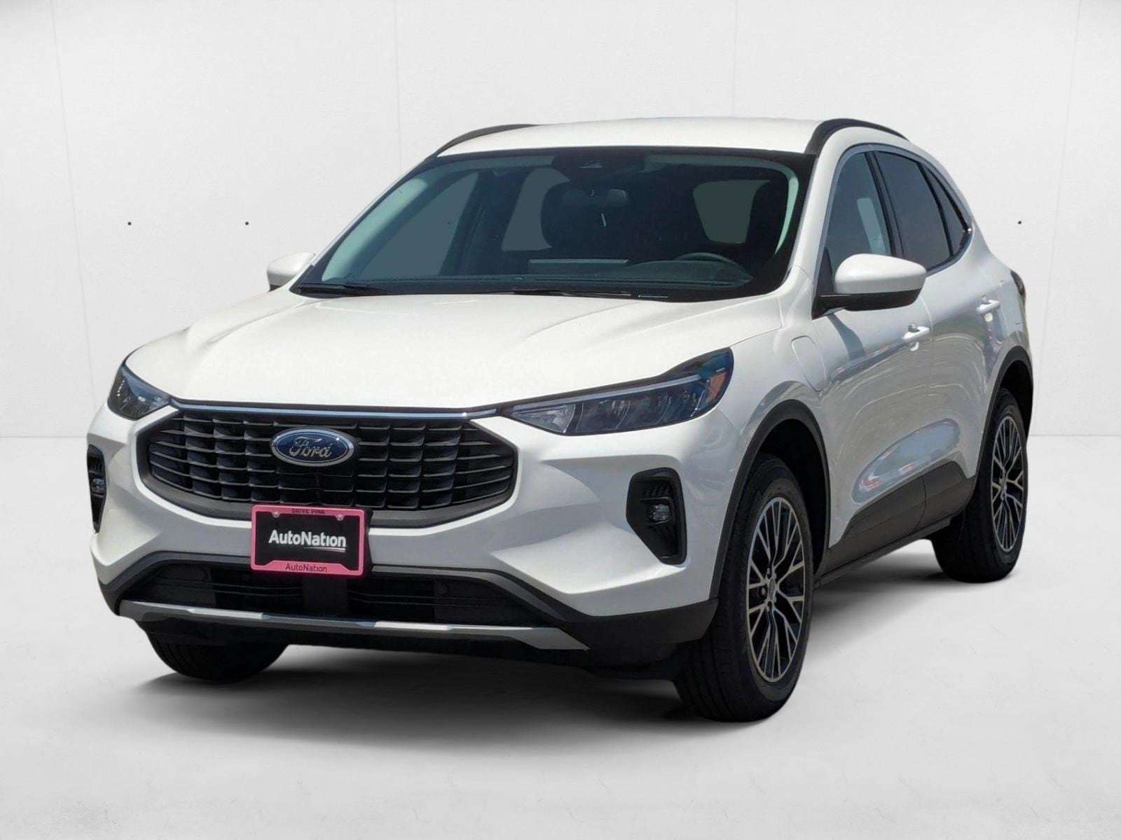 2025 Ford Escape PHEV's photo