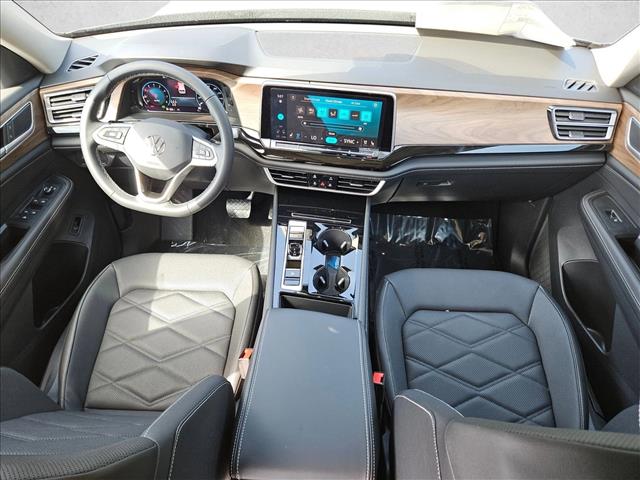 2026 Volkswagen Atlas SE w/Tech - Photo 15