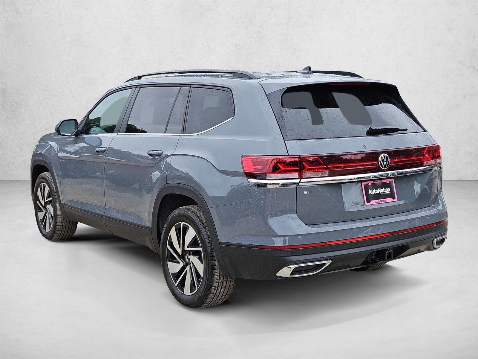 2026 Volkswagen Atlas SE w/Tech - Photo 8