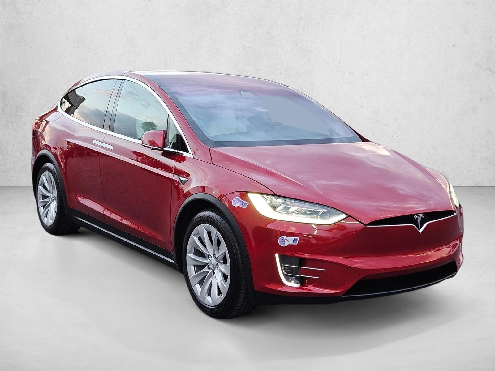 2019 Tesla Model X 75D photo 3
