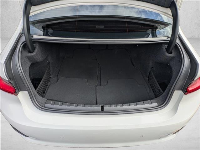 2020 BMW 330i photo 5