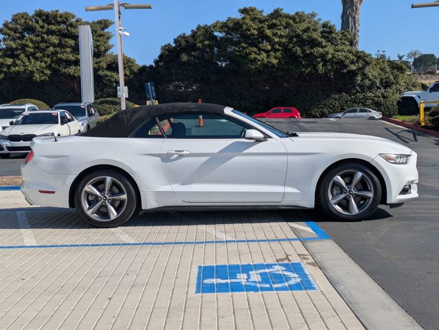2015 Ford Mustang V6 Convertible photo 4