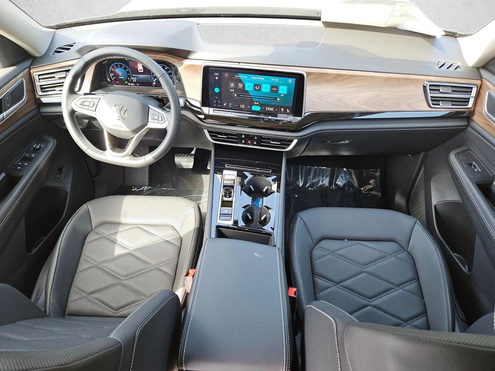 2026 Volkswagen Atlas SE w/Tech - Photo 15