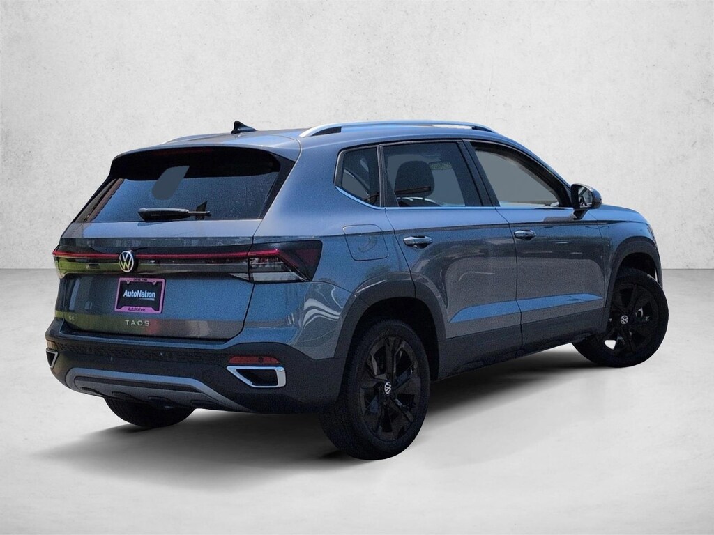 New 2026 Volkswagen Taos 1.5T SE SUV