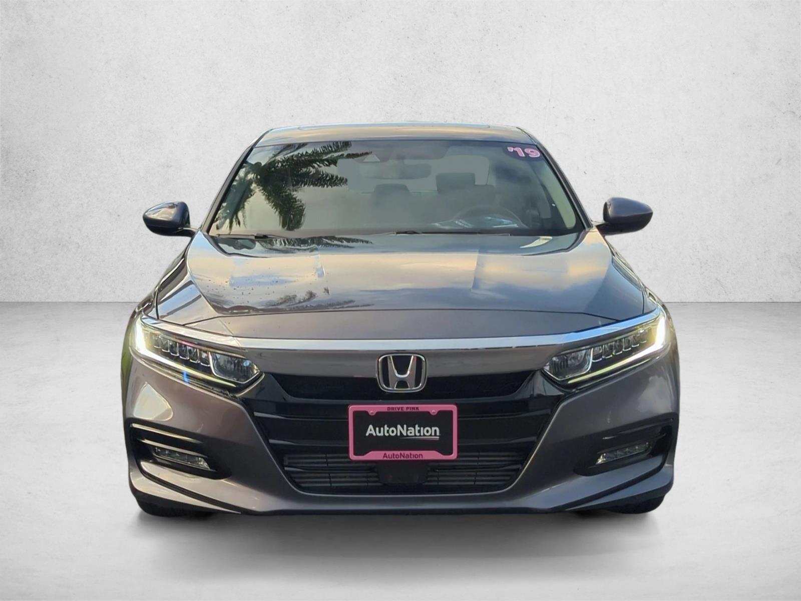 2019 Honda Accord EX 1.5T photo 2