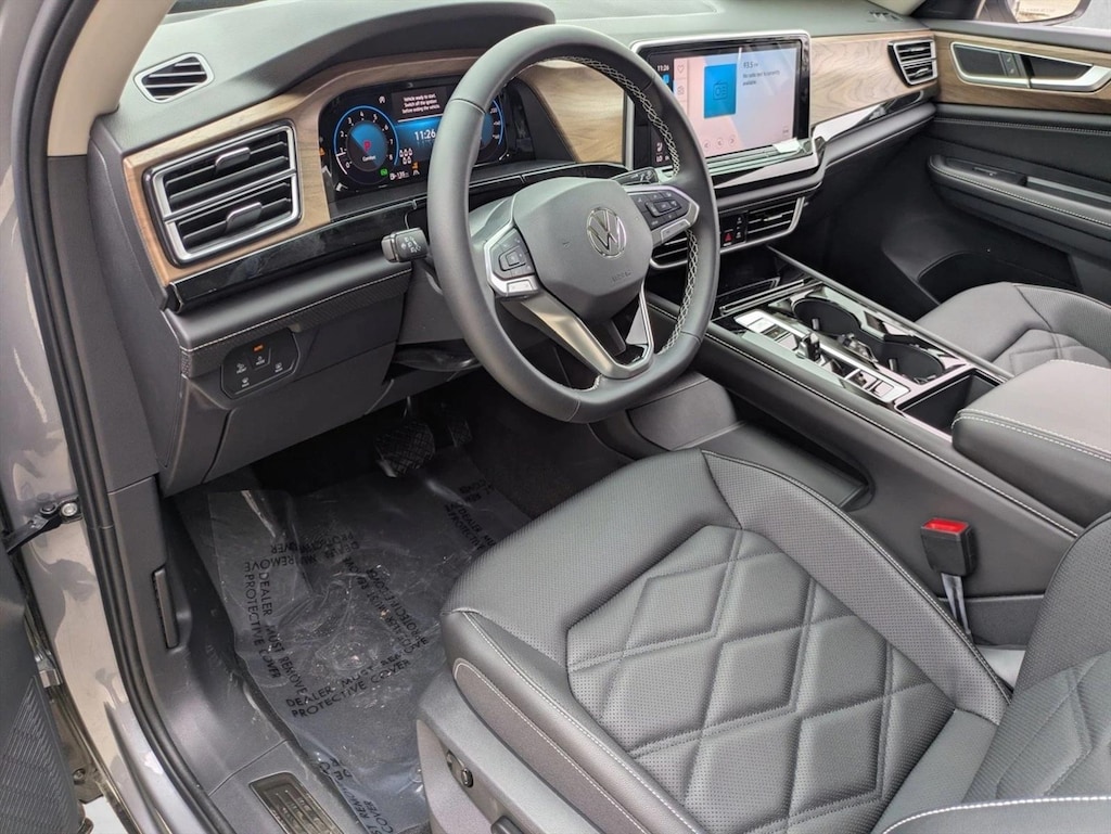 New 2026 Volkswagen Atlas 2.0T SE w/Technology SUV
